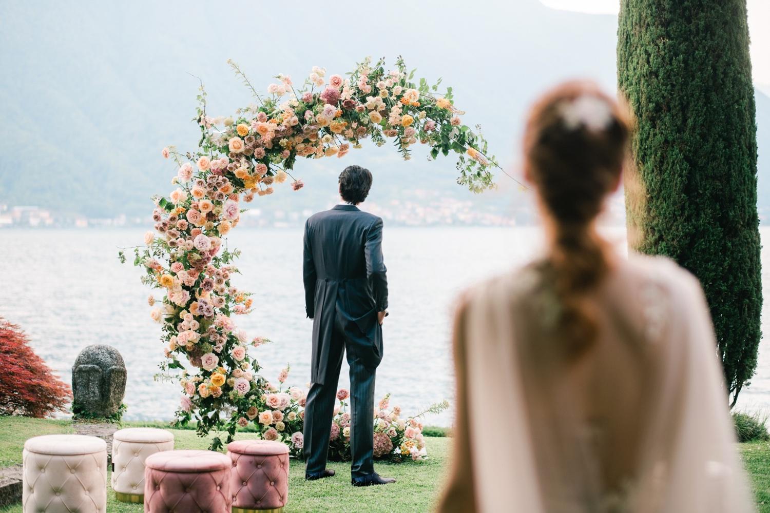A Colorful Cascade: Inspiration Wedding Villa Cassinella Lake Como