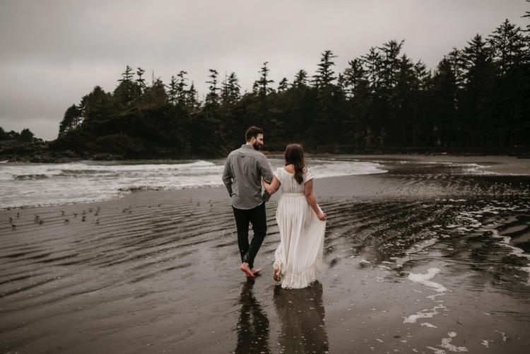 Tofino Maternity Shoot with Kayleigh and Andy