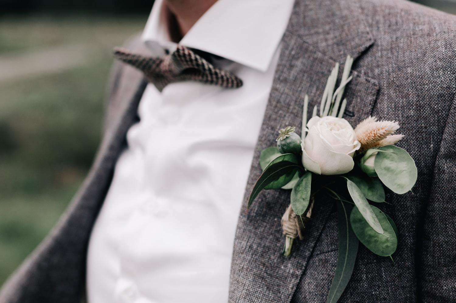 architect Kort geleden Verrast Hoe draag je een corsage op een bruiloft? - fotografiedoorlianne.nl