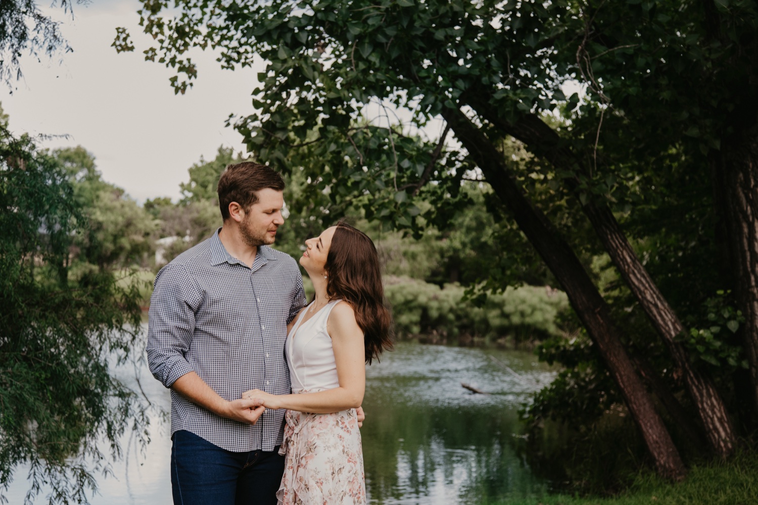 What to Wear for Your Engagement Shoot | Leigh Benson Photography Blog