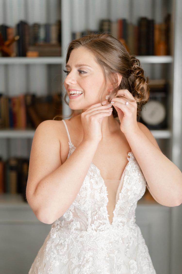 Michael & Alaina's Classic Penn State Wedding  Lindsay Eileen Photography