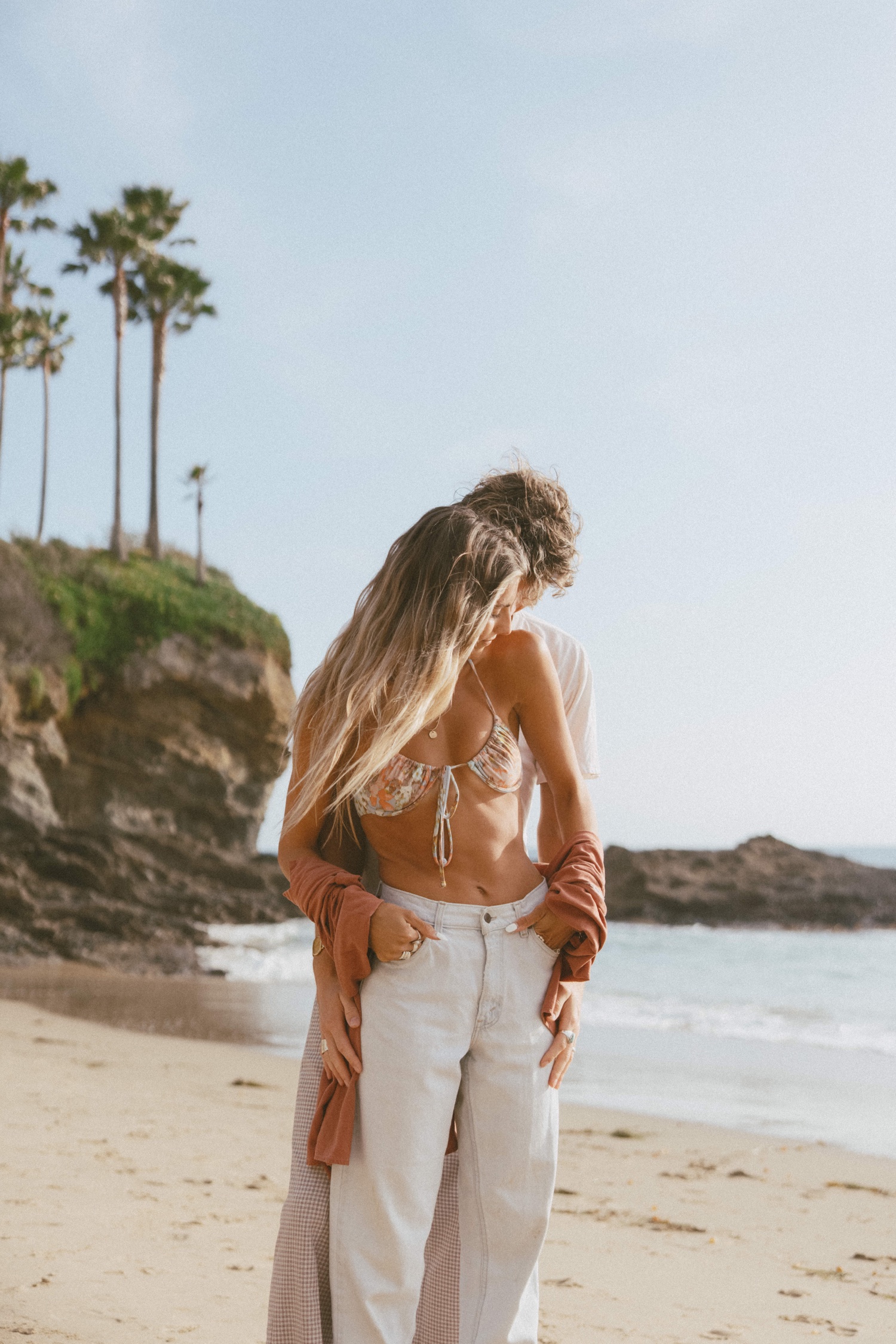 Beach Couple Poses Ideas | Girlfriend-Boyfriend Sunset Photoshoot Ideas On  Beach - YouTube