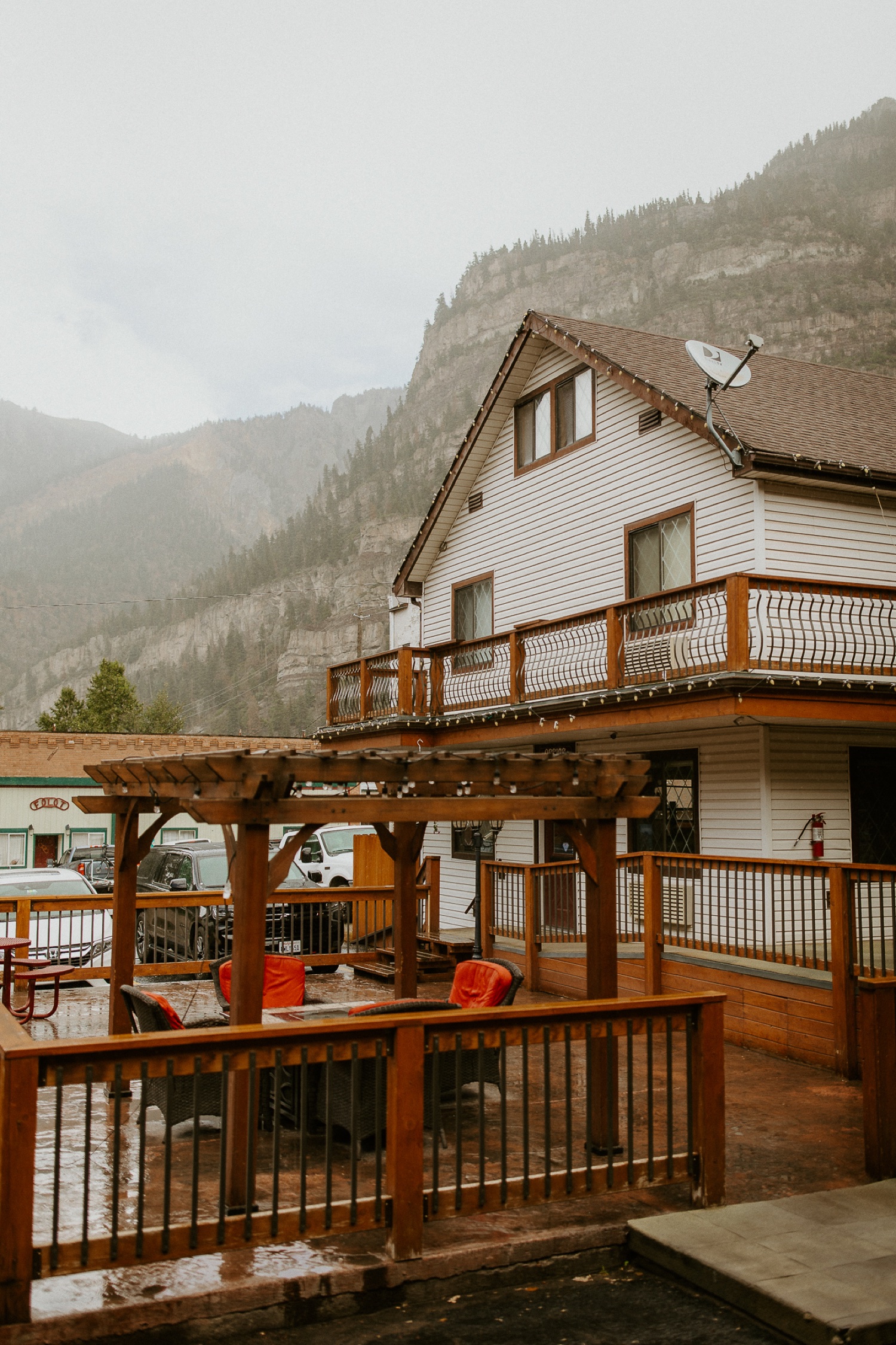 Beaumont Hotel in Ouray Colorado Wedding Kimberly Crist Photography