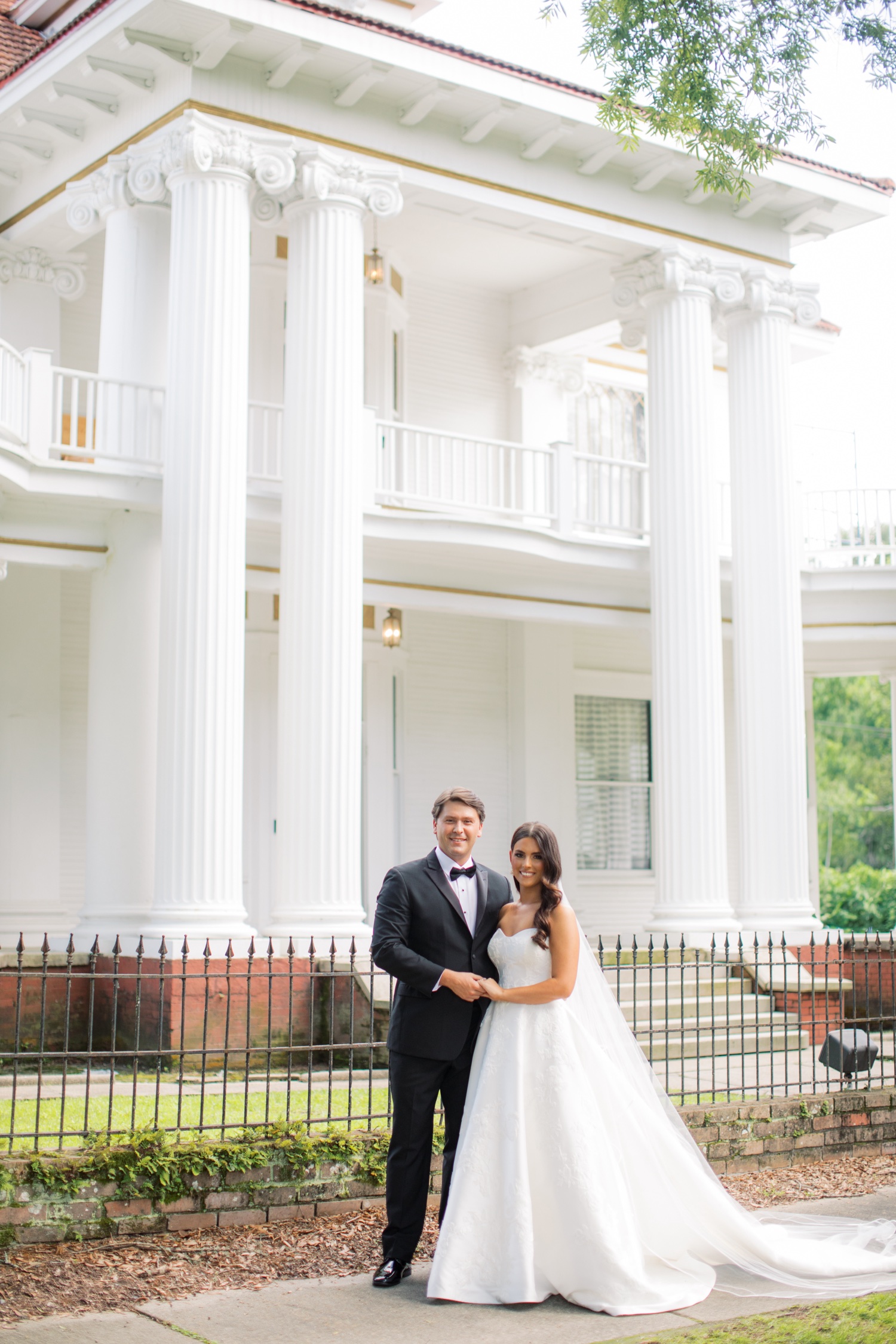 Colorful Summer Wedding in Hattiesburg, MS | Lucy + Luke - Taylor Square  Photography