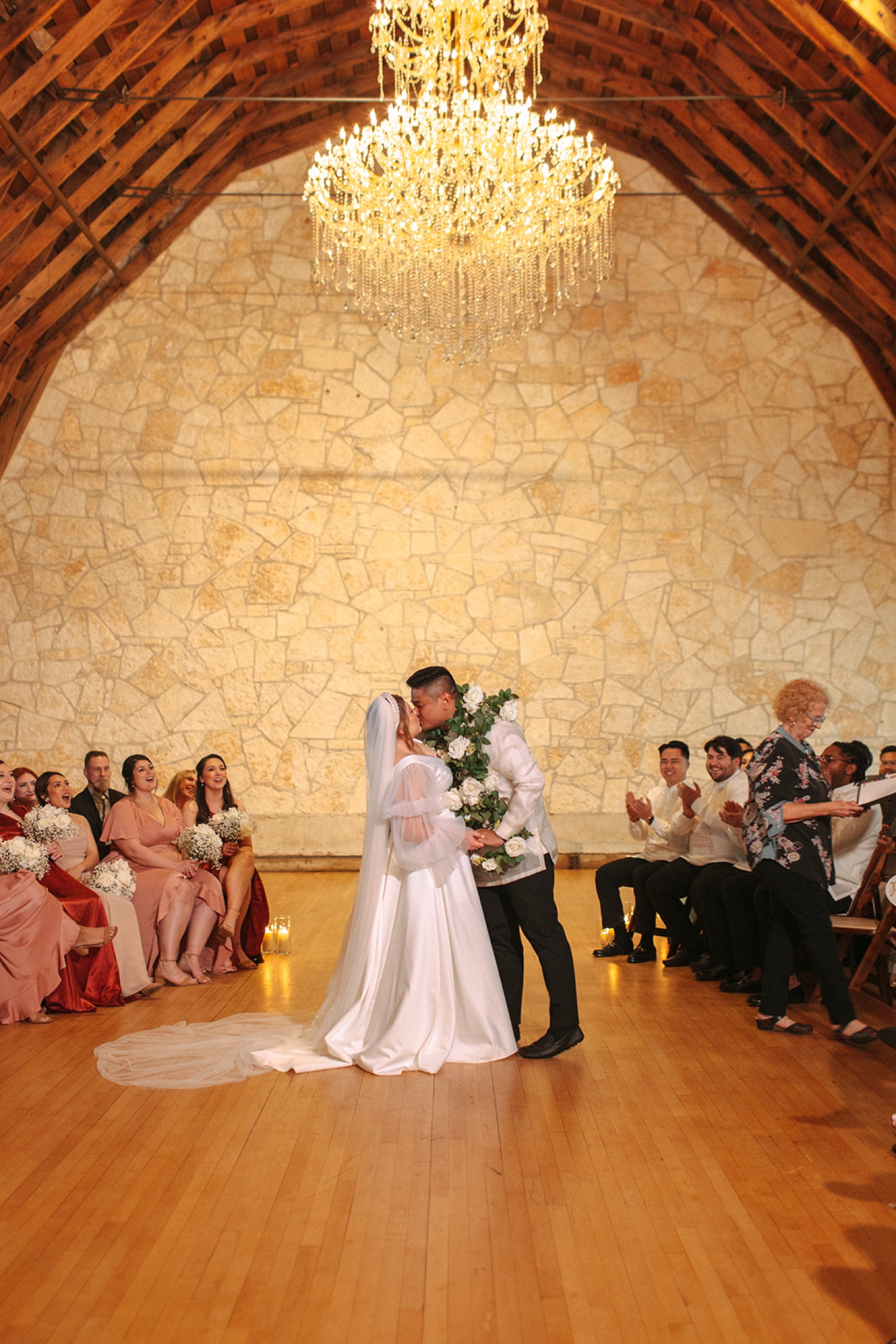 A Warm Elegant Wedding at Brodie Homestead graysonreesephotos