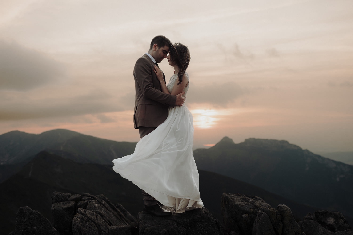 Mountain top elopement in Zakopane, Poland Worldwide available Wedding ...