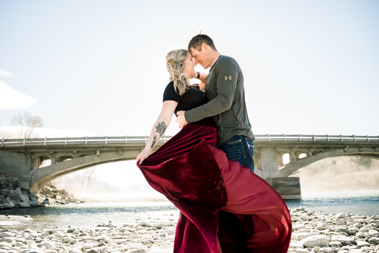 Outfit Guide for an Engagement Session - Tabby Miller Photography Blog
