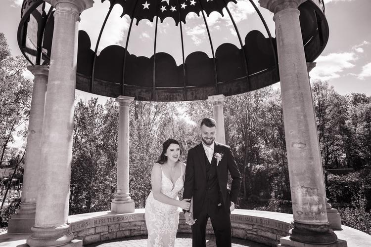 Ashley and Kyle's Green Bay Wedding - Luke Collins Photography